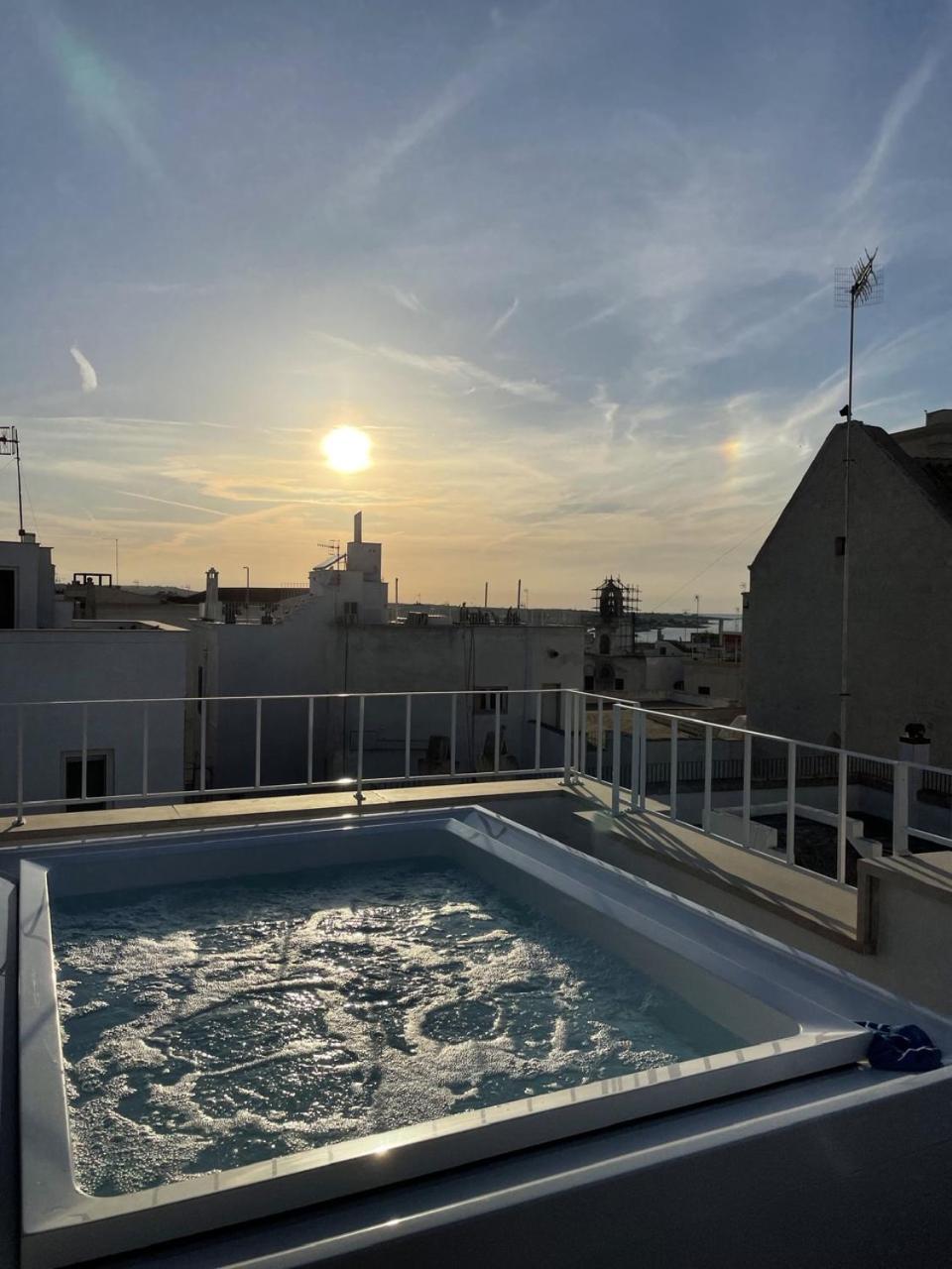 פולינאנו א מארה Al 22 Suite & Spa Luxury Experience מראה חיצוני תמונה